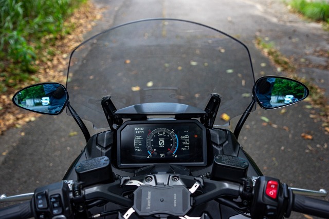 8型TMAX（2022～2024）マジカルカーボンミラー用カウルステーキット         8型TMAX（2022～2024）マジカルカーボンミラー用カウルステーキット、アンドロイドモーターサイクル製 8型TMAX（2022～2024）マジカルカーボンミラー用カウルステーキット