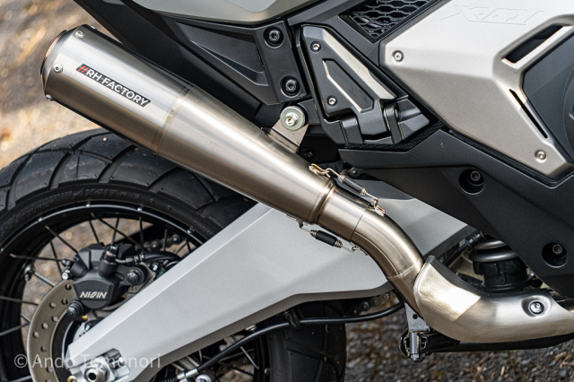 X-ADV】【RH FACTORY】チタンスリップオンマフラー