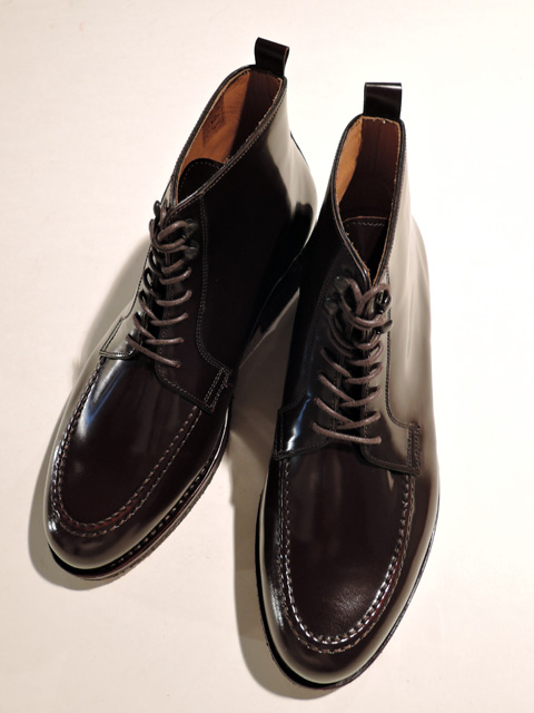 JALAN SRIWIJAYA ( ジャランスリワヤ） ９８３６５　モックトゥ タンカーブーツ クレープソール BORDO　HI　SHINE