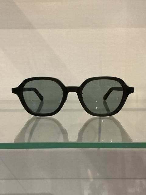 STILL BY HAND x ayame （スティル・バイ・ハンド × アヤメ） GD06243 （サングラス） MATTE BLACK（マット・ブラック） blue lens（ブルー・レンズ）