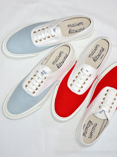 Maison Kitsune メゾンキツネ キャンバススニーカー Made In Japan White Red White Sax