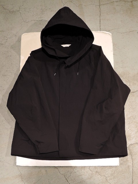 STILL BY HAND (スティルバイハンド) BL03263 ナイロン フーデッドブルゾン BLACK