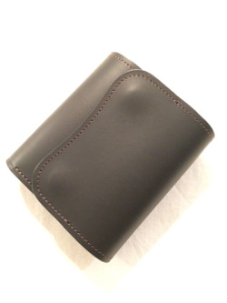 LAST CROPS （ラストクロップス） CASCADE 三つ折り財布 MAREMMA（マレンマレザー）　BLACK/クロ