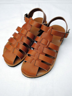 ＳＡＮＤＡＬＥＳ ＤＥ ＴＨＡＤＤＥＥ　（サンダル ド タデ）　ＺＥＵＳ　レザーサンダル