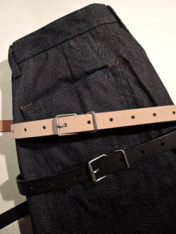 STILL BY HAND (スティルバイハンド) GD02251 幅細レザーベルト BLACK、NUME