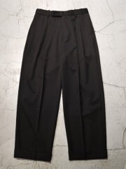 MARKAWARE (マーカウエア) A25C01PT01C オーガニックウール 2/80 ギャバジン ダブルプリーテッドワイドトラウザーズ BLACK