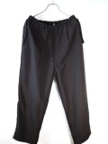 STILL BY HAND (スティルバイハンド) PT03252 イージーフィット トレーニングパンツ INK BLACK