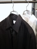MARKAWARE (マーカウエア) A26A22SH01C ヘンプ細布 コンフォートフィットシャツ BLACK、ICE