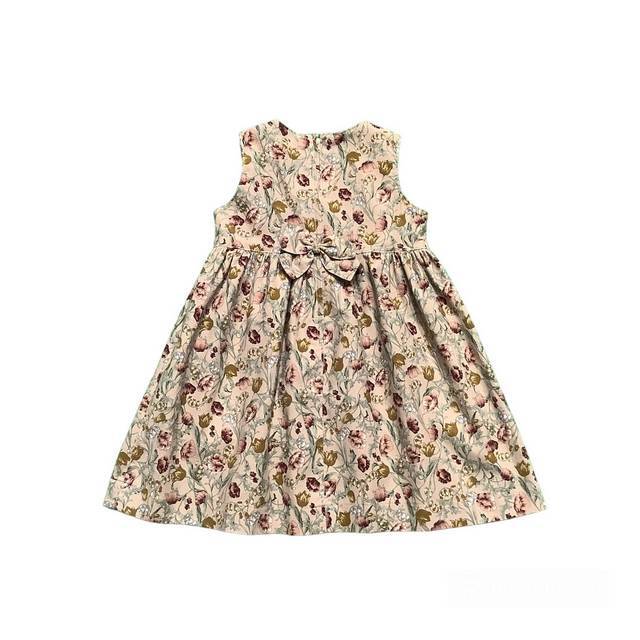 女児ジャンパースカート