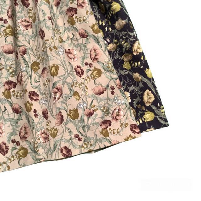 女児ジャンパースカート