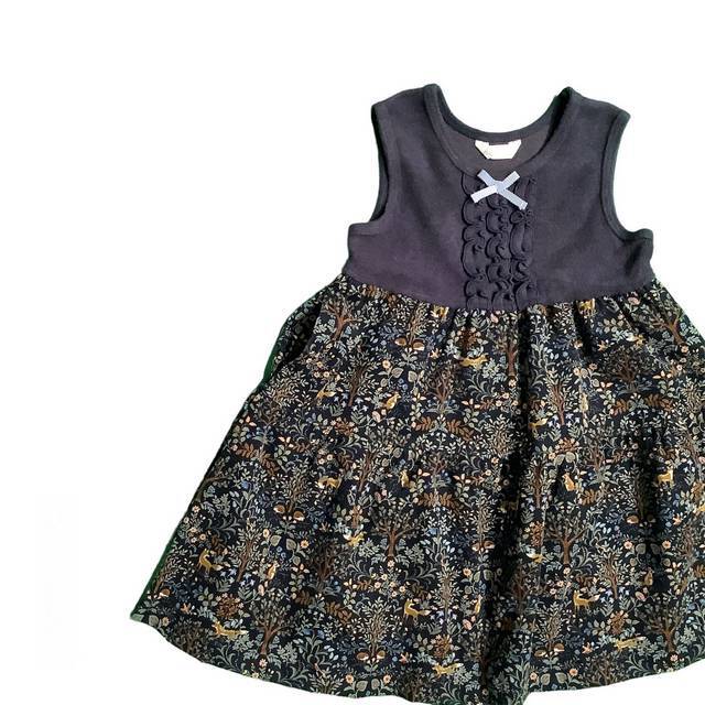 女児ジャンパースカート