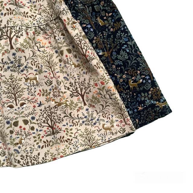 女児ジャンパースカート