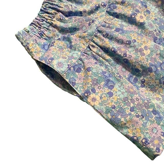 花柄キュロットパンツ