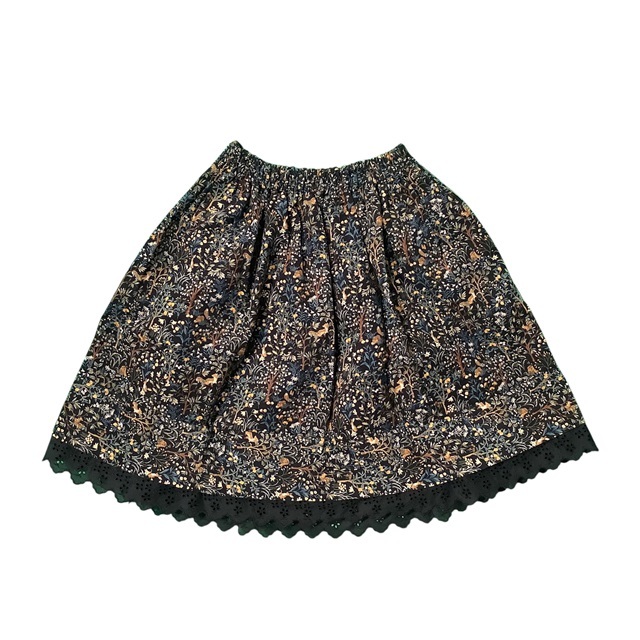 森柄コーデュロイスカート