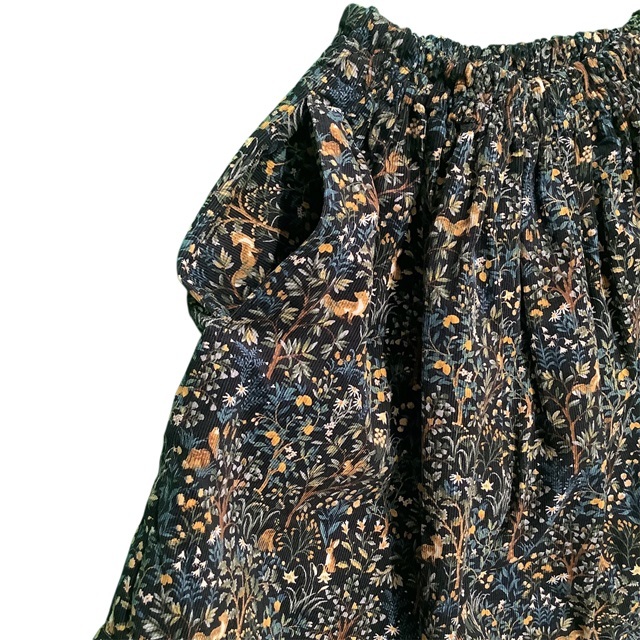 森柄コーデュロイスカート