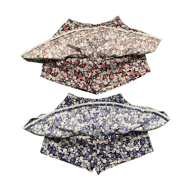 花柄キュロットパンツ