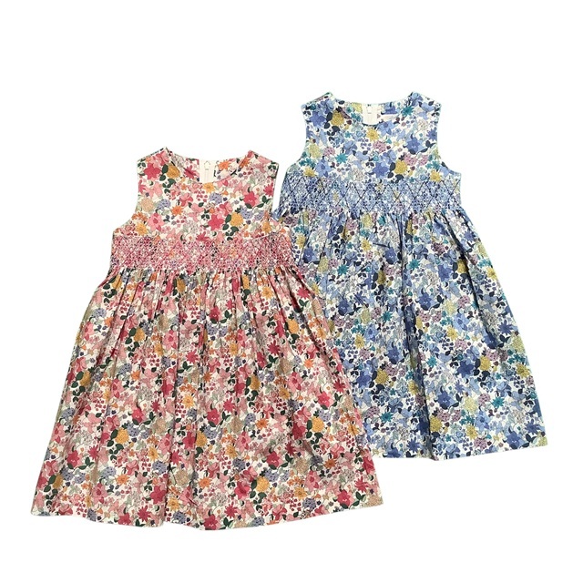 花柄スモッキングジャンパースカート