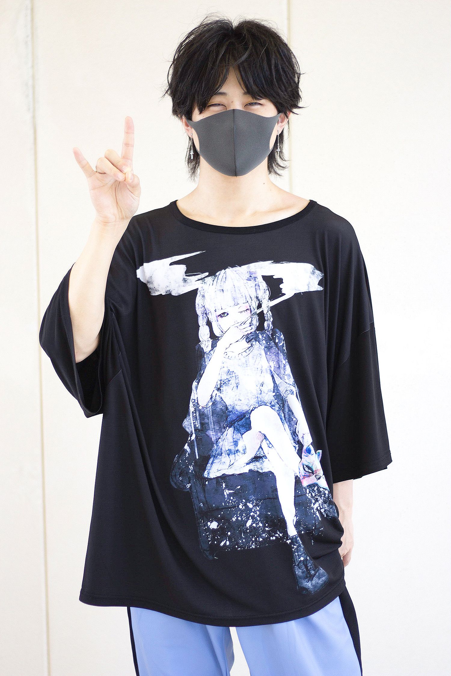 稲荷兄弟×ankoROCK ダーティー稲荷ガールズ『俊』スモーキングTシャツ  