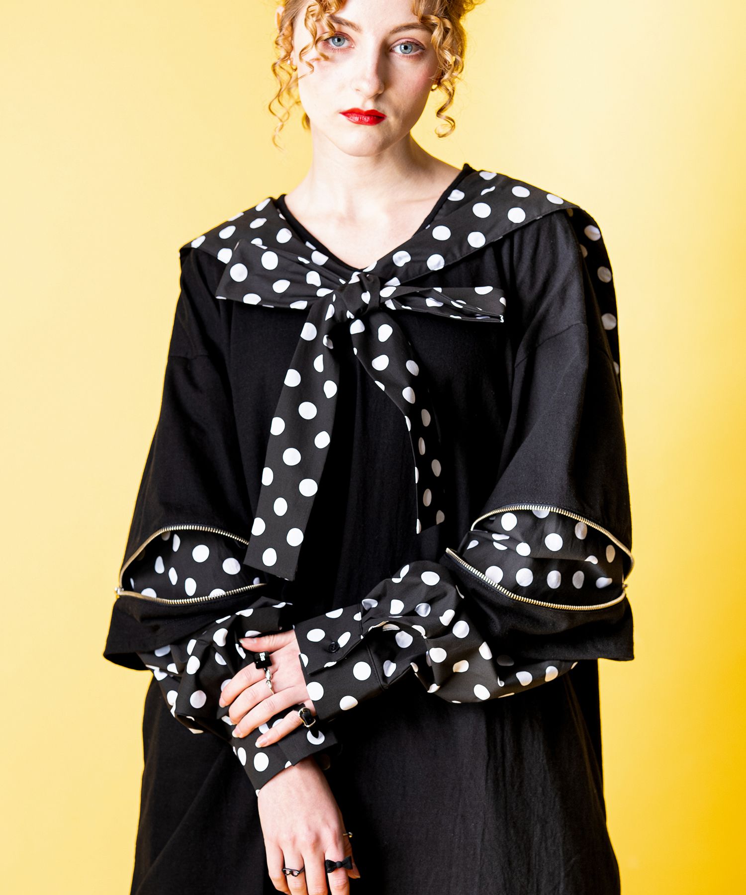 オープンジップフェイクレイヤードット柄シャツセーラーカットソー