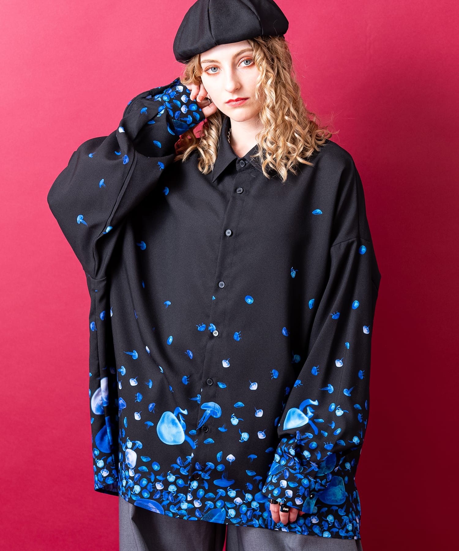 00s darkcore シャツ バレエコア ホラゲ ギャザー 黒ボタン 00s darkcore シャツ バレエコア ホラゲ ギャザー 黒ボタン 00s