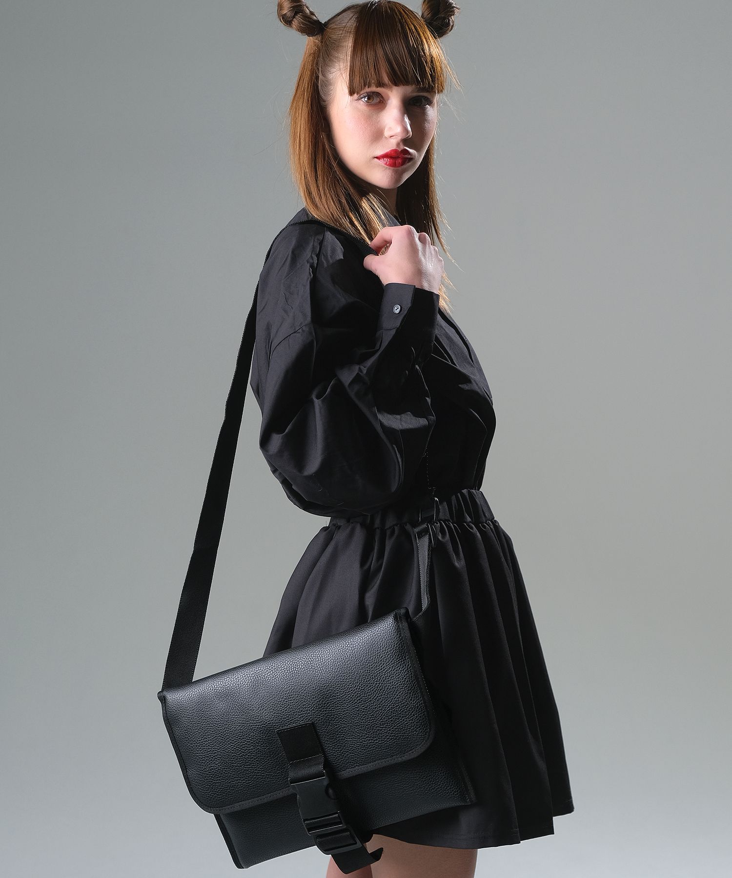 an meets zakka ベルトフラップショルダーバッグ