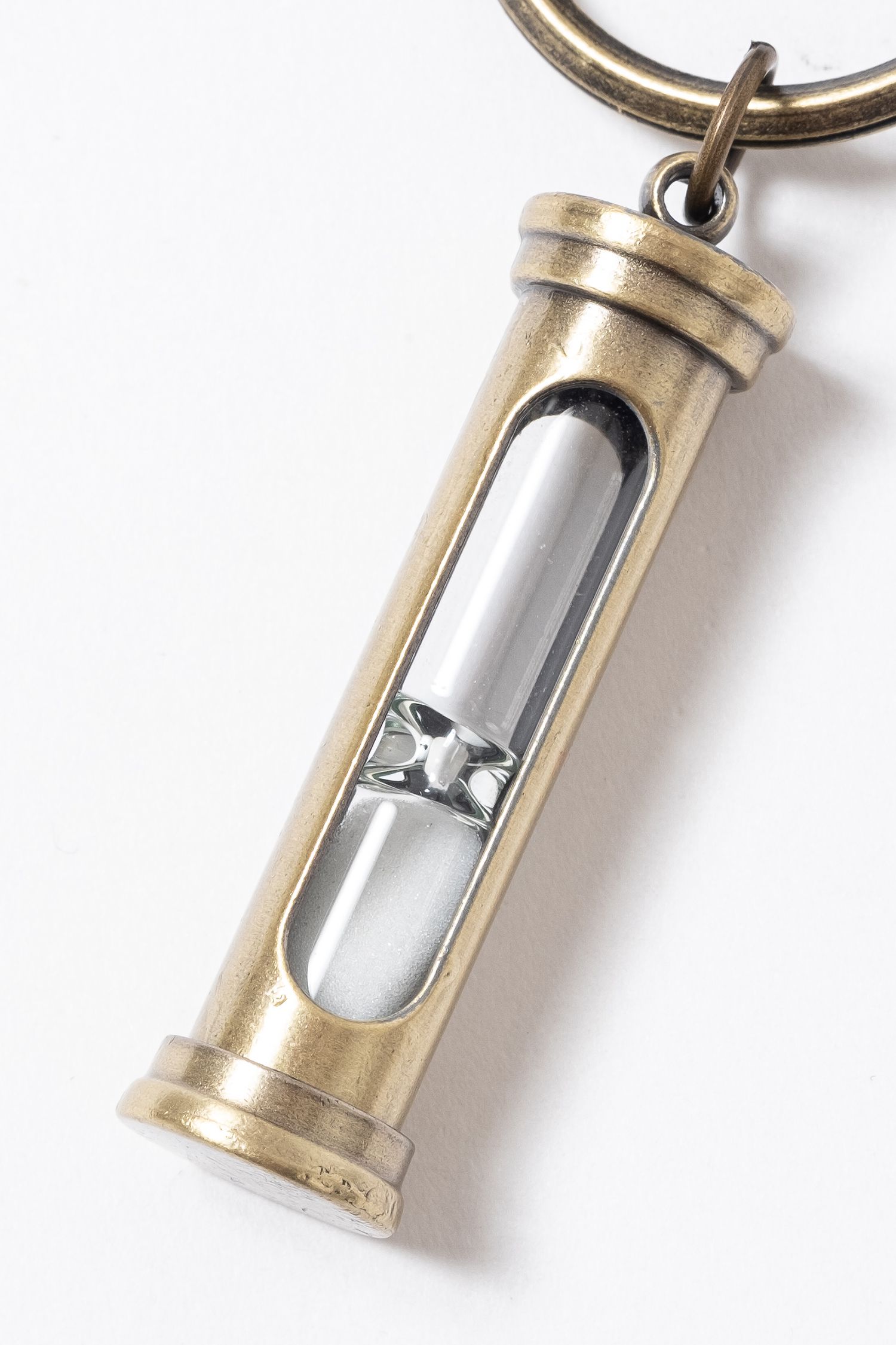 【2776】クラリネット アナベルやカラミンサ入りのホワイトオーバルキーホルダー 2776】クラリネット アナベルやカラミンサ入りのホワイト