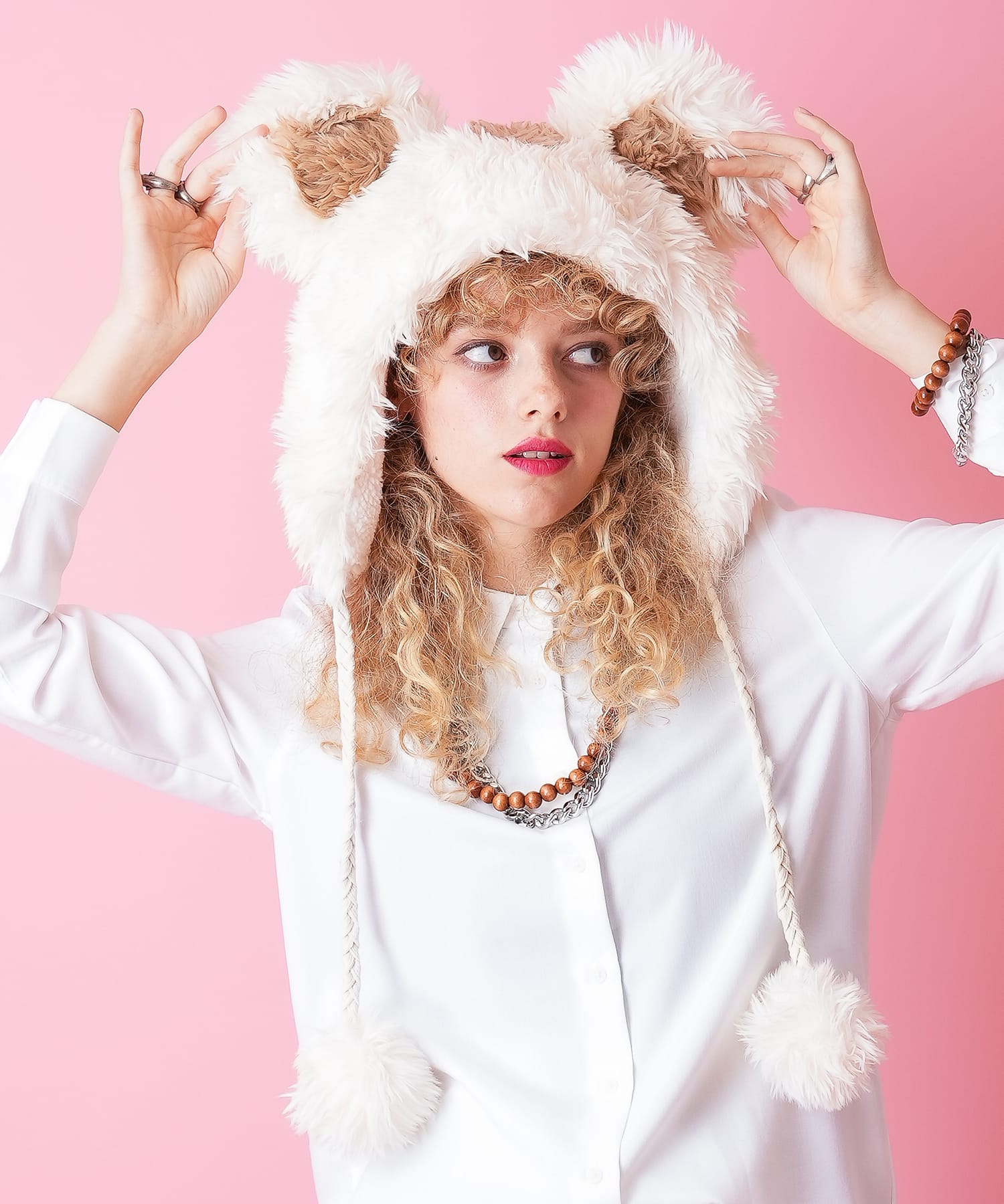 ファーy2k 白ニットワンピ　平成ギャルフェアリーグランジ　ロックマクブリンク 白ファーブーツy2k 平成ギャルグランジ