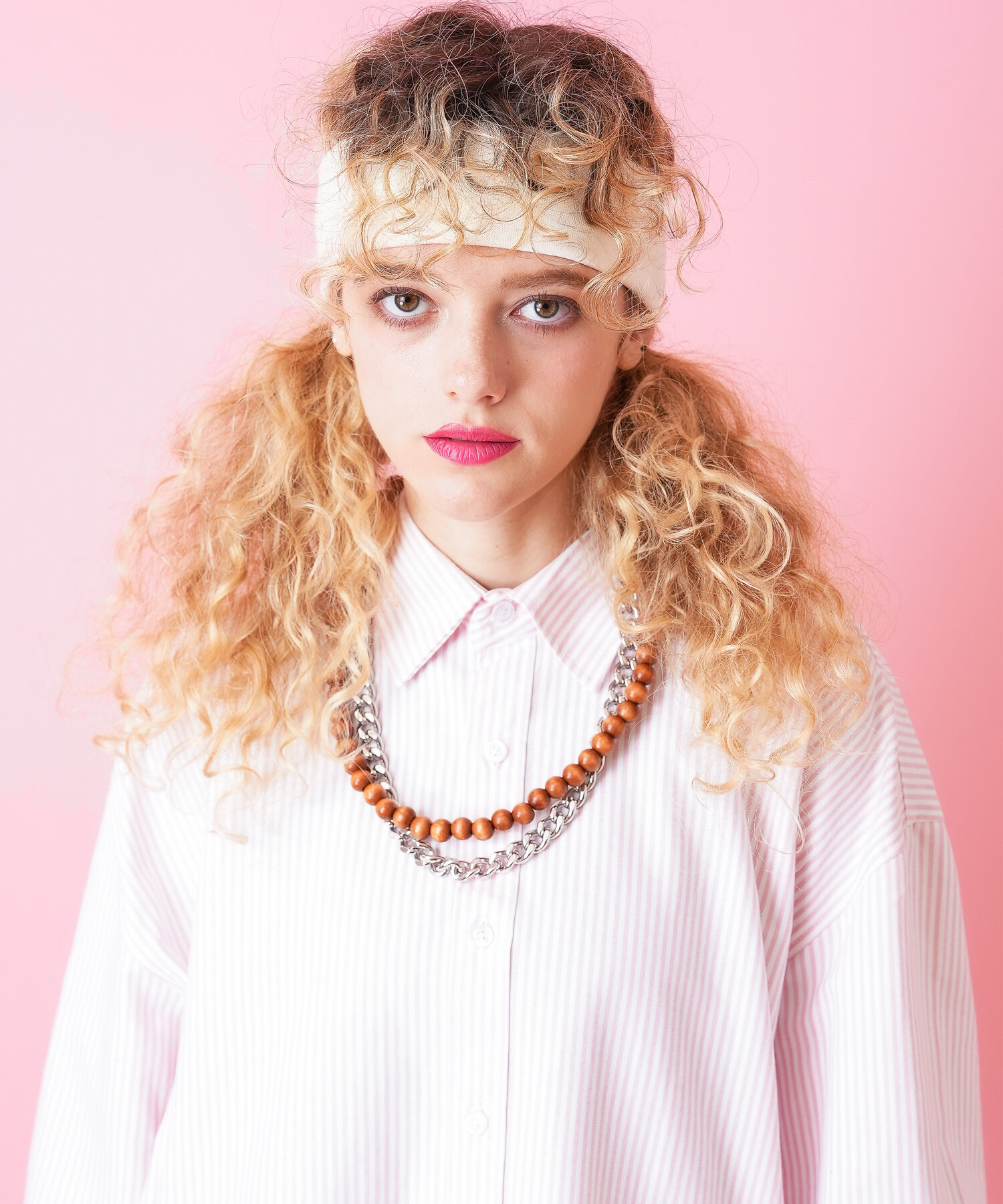 日本未入荷即発パリ Shourouk ビジュー ヘアーバンド カタツムリ 日本未入荷即発パリ Shourouk ビジュー ヘアーバンド カタツムリ