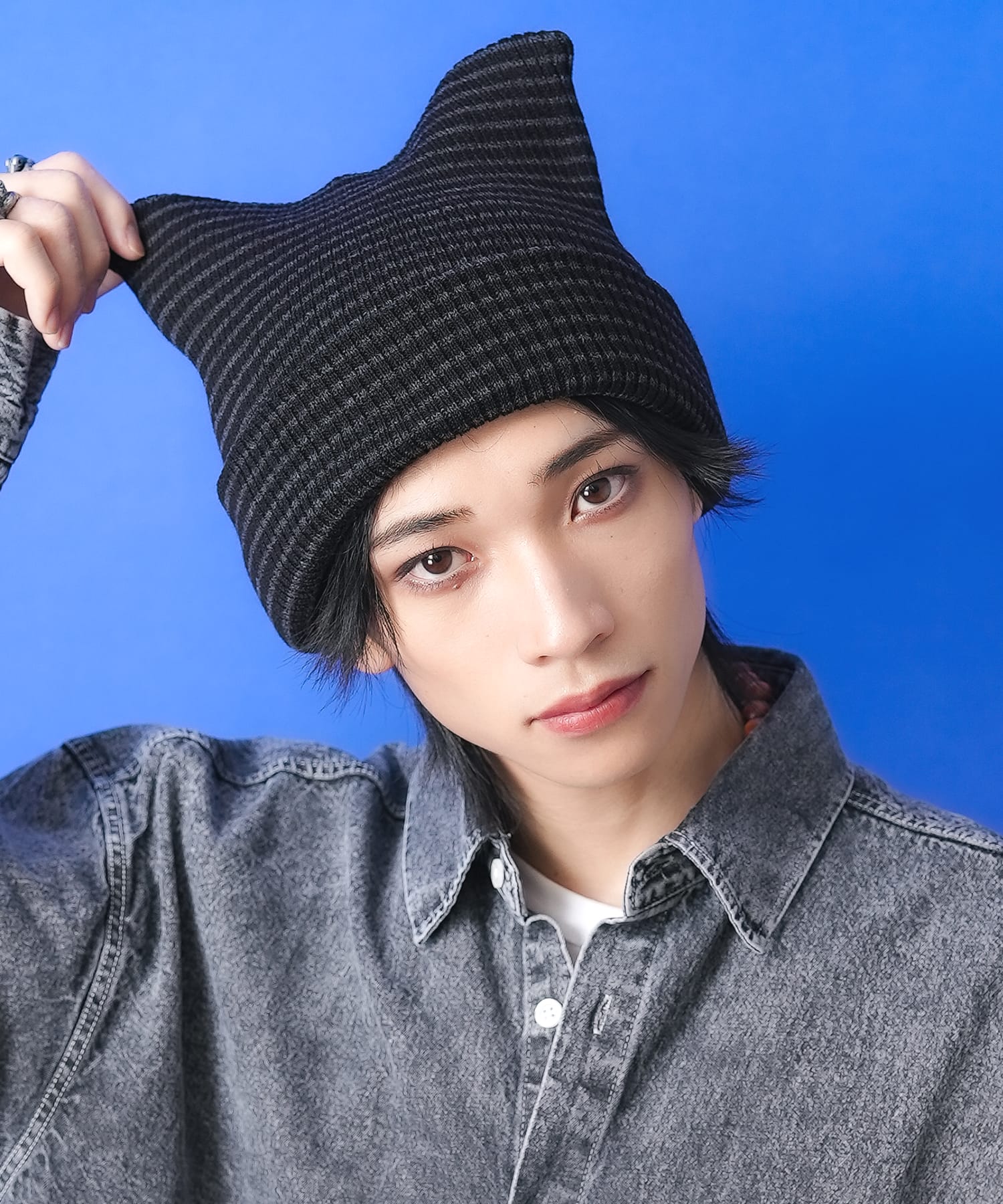 dirk bikkembergs 猫耳ニット帽 ビーニー ブラック SPINNS（スピンズ）の「DIRKタグ付き ねこ耳 ニットキャップ