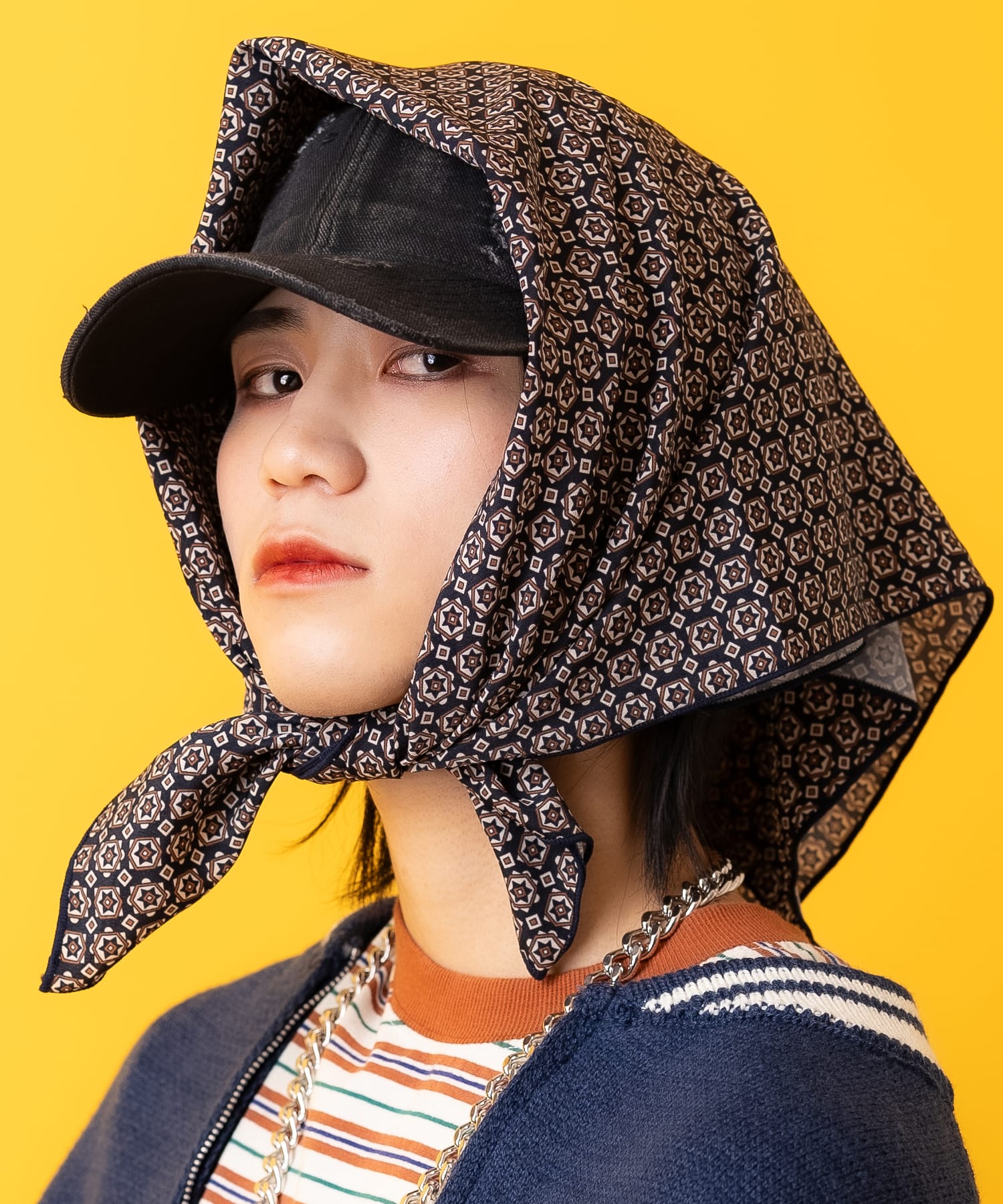 ビンテージテイストレトロプリントスカーフ / レディース メンズ ユニ 