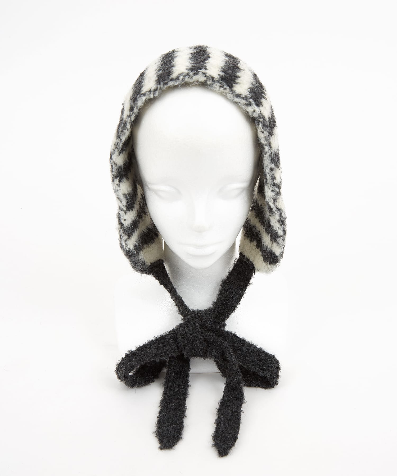 レア☆ セリーヌ マカダム ロゴマーク ホワイトFOXファーイヤーマフ 耳あて レア☆ セリーヌ マカダム ロゴマーク ホワイトFOXファー