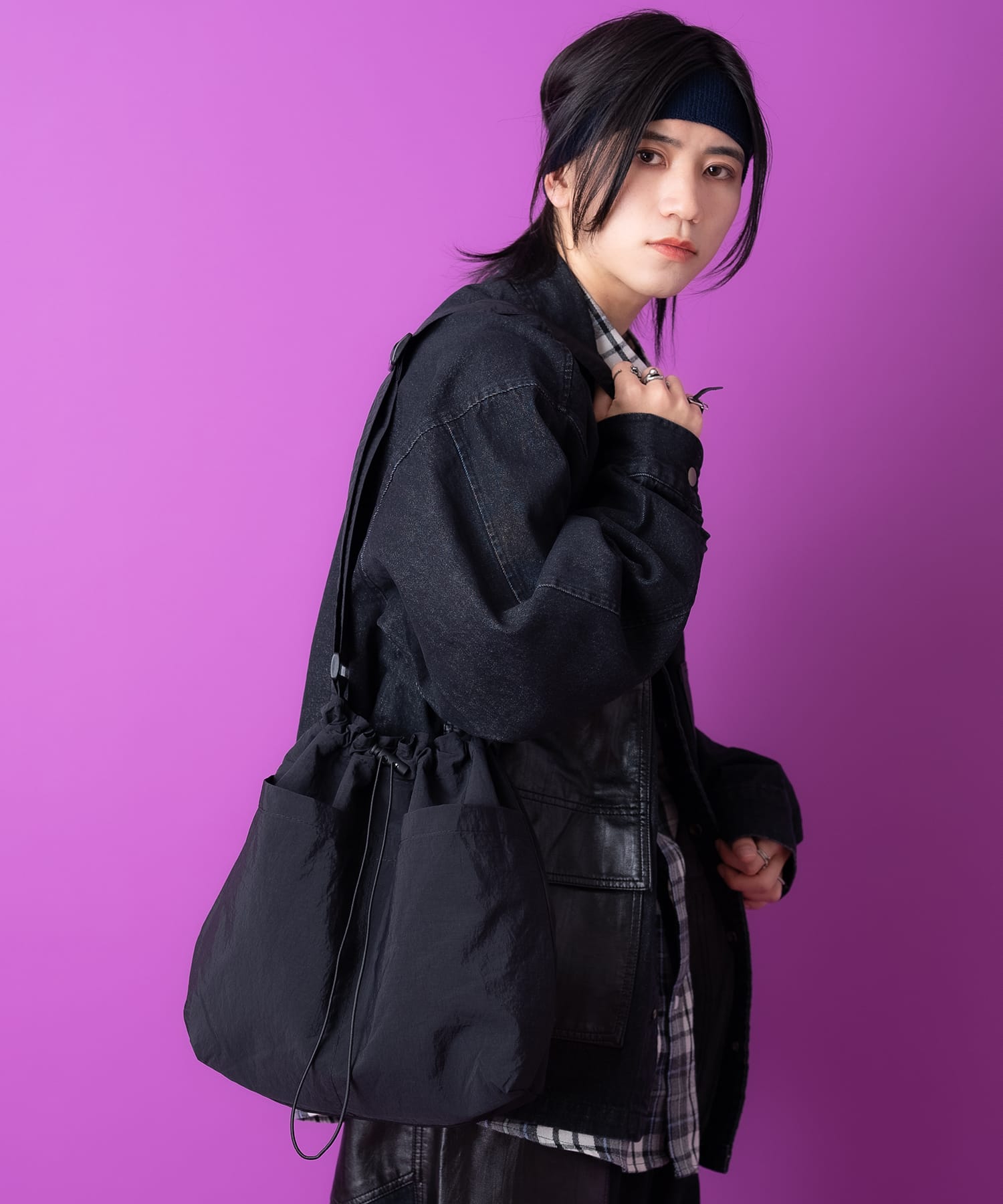 変形シャーリングドローコードポリショルダーバッグ / バック