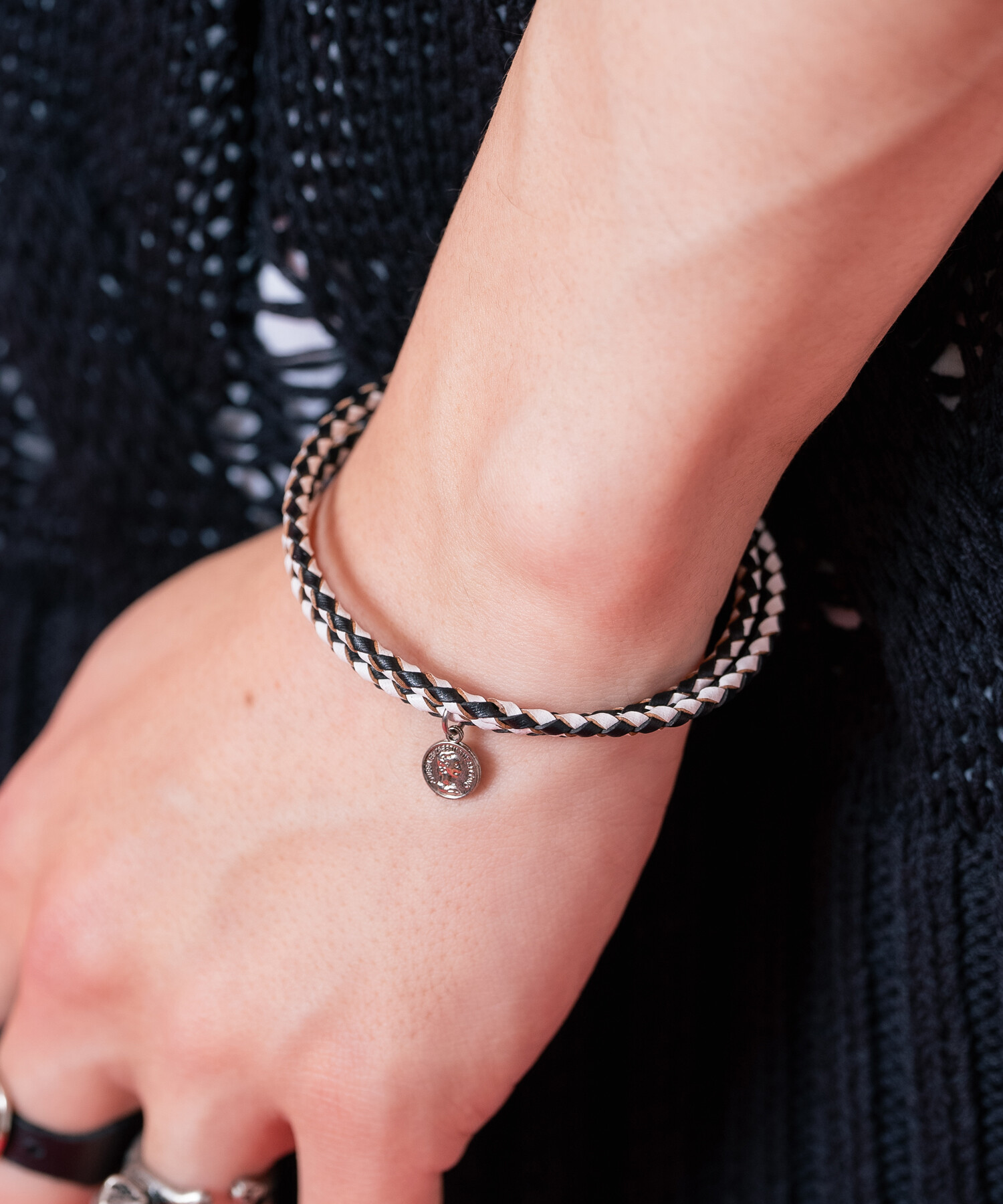 CHANEL 超激レア　リリーローズ着用3連マトラッセバングル　ブレスレット CHANEL 超激レア リリーローズ着用3連マトラッセバングル