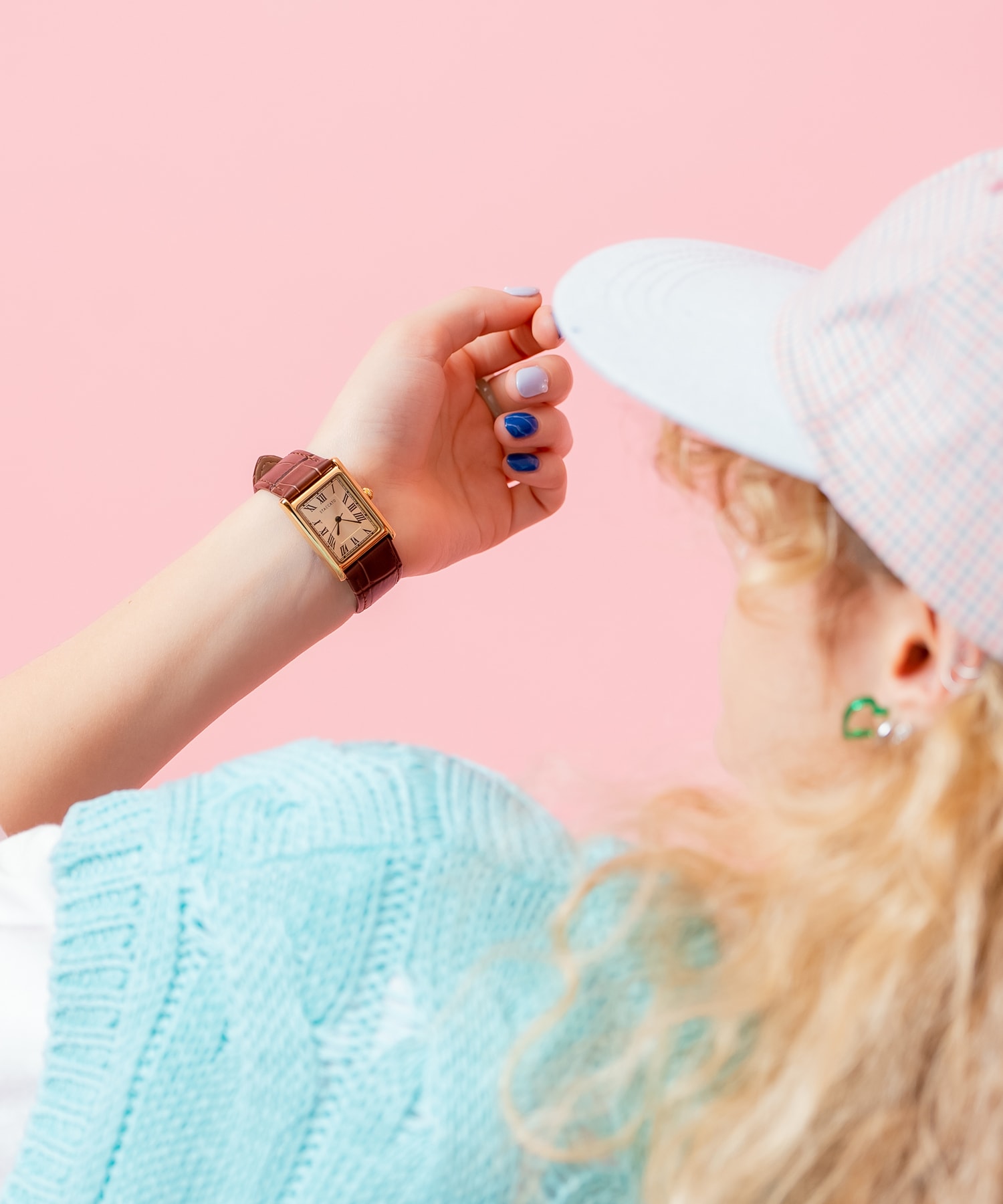 スクエアダイヤルレザーバンド腕時計 / ウォッチ 牛革 アナログ レトロ