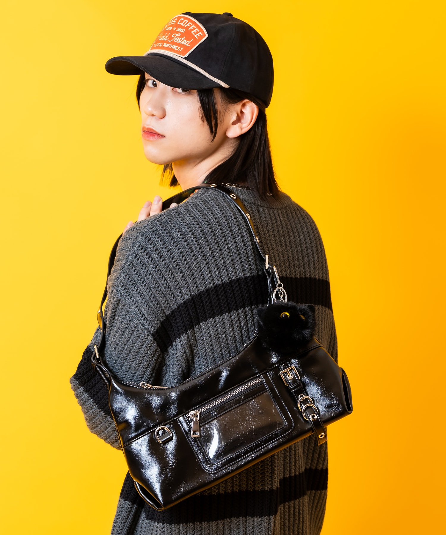 ロッキンベルト装飾クリアポケット合成皮革ハンドバッグ / ユニ