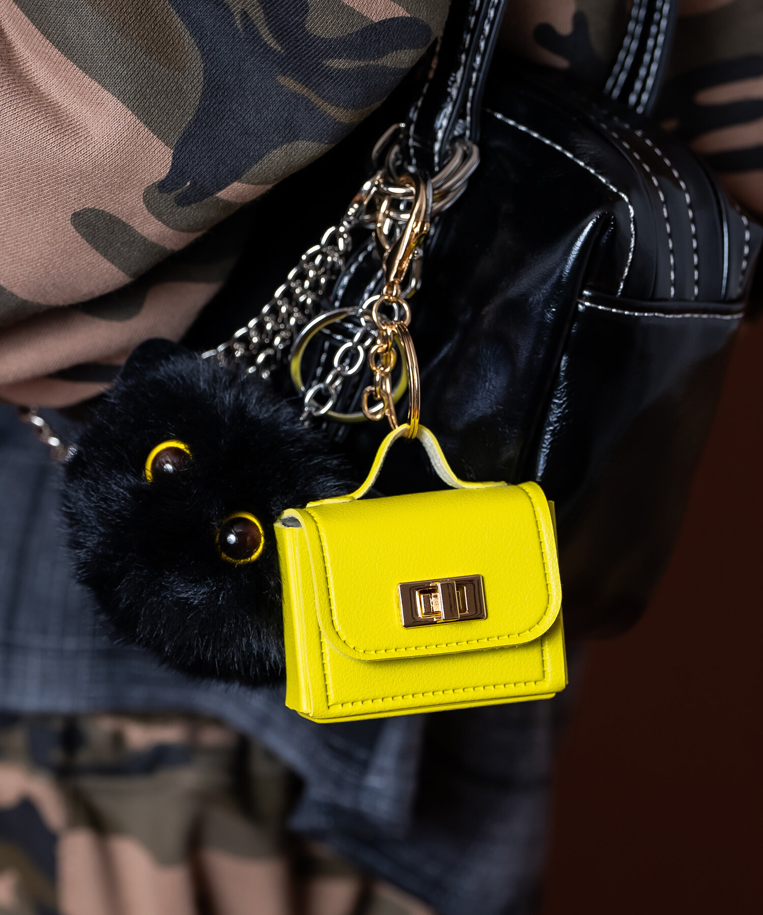 an meets zakka レトロバッグキーホルダー