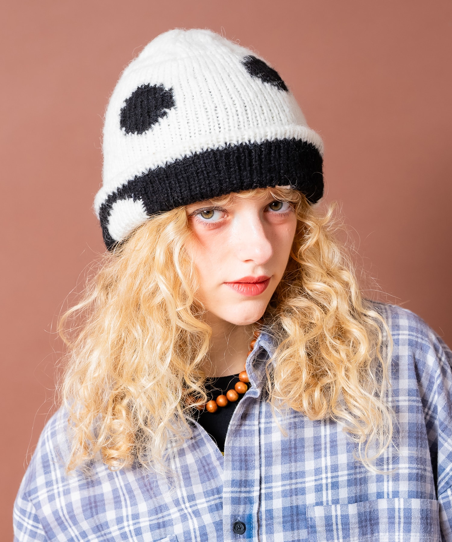 an meets zakka 大粒ドット柄折り返し反転カラーアルパカニット帽