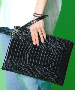 【期間限定 5％OFF】 an meets zakka クロコダイル型押しレザークラッチバッグ