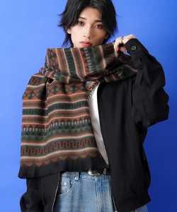 an meets zakka ネイティブ柄ファータッチマフラー 