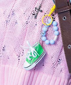 an meets zakka スニーカーキーホルダー