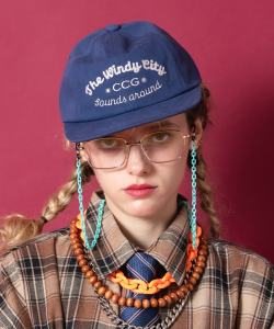 an meets zakka チェーン刺繍ミックスロゴフラットバイザーキャップ