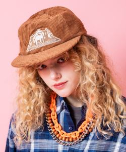 an meets zakka レトロフェルトワッペン肉厚コーデュロイフラットバイザーキャップ