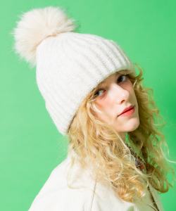 an meets zakka ビッグファーボンボン付き肉厚リブニット帽