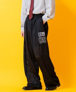 a.p.o.v. ナンバリングワッペンメッシュゲームジャージワイドパンツ
