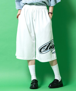 a.p.o.v. アシンメトリービッググラフィックロゴポンチスウェットバギーハーフパンツ