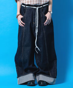 a.p.o.v. ロールアップセンターラップスーパーワイドデニムパンツ