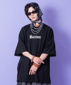a.p.o.v.  ストリートフォントロゴオーバーサイズTシャツ