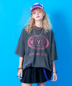 a.p.o.v.  NYCプリントピグメントオーバーサイズTシャツ