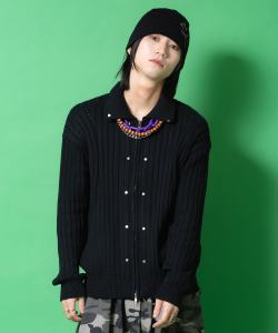 a.p.o.v. リベットスタッズスリムリブニットジップアップセーター