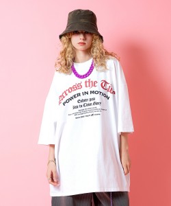 a.p.o.v. オーバーサイズロゴプリントTシャツ